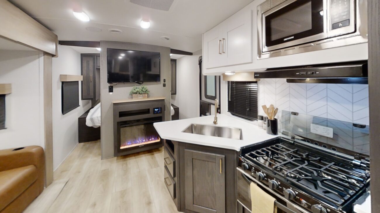 North Trail 24BHS Virtual Tour