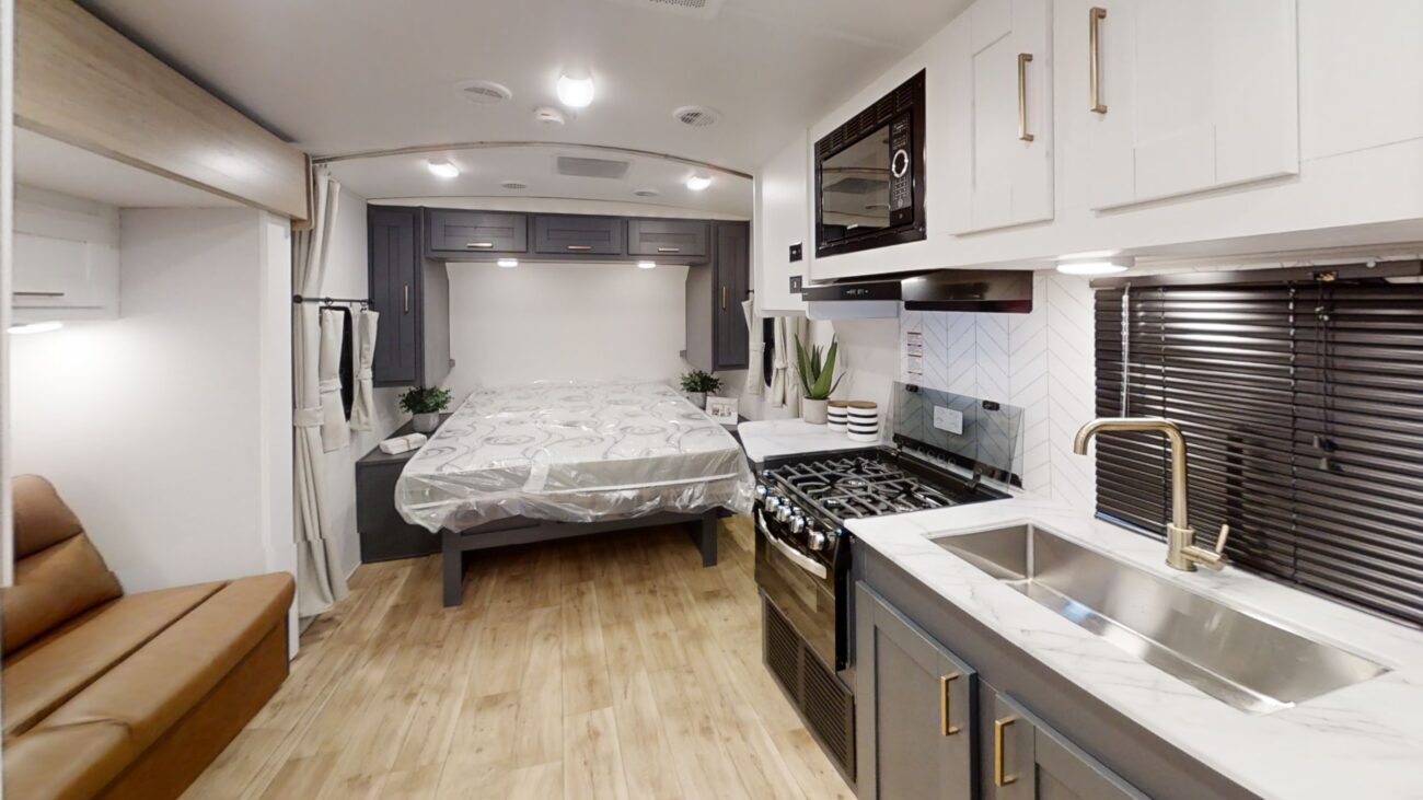 Mallard M210RB Virtual Tour
