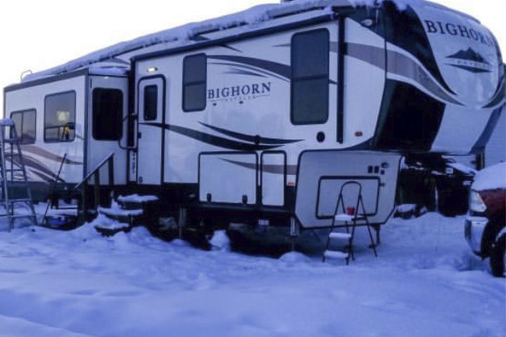 Korey & Michelle Seeba  @followourfithy Testimonial Image with RV