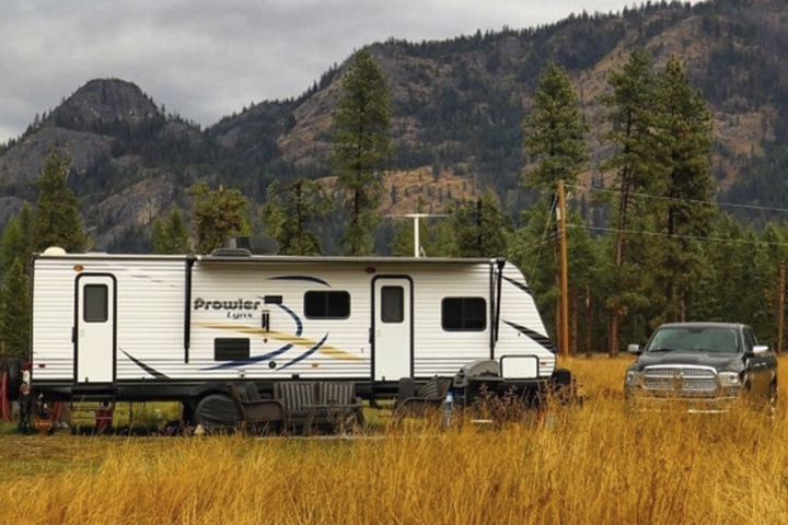 @dashboarddrifters Testimonial Image with RV