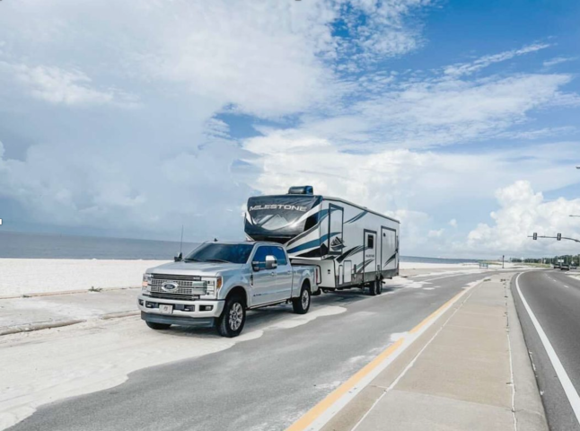 @pursuemoore Testimonial Image with RV
