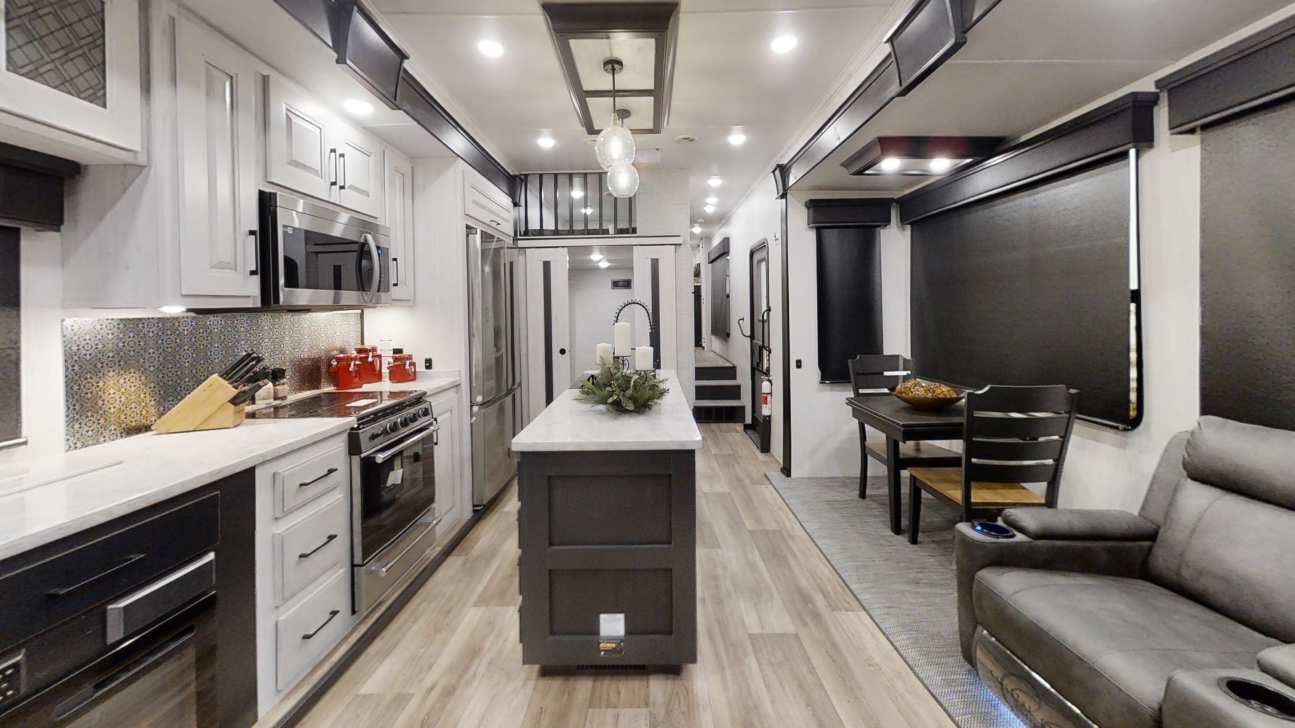 New Bighorn fifth wheel