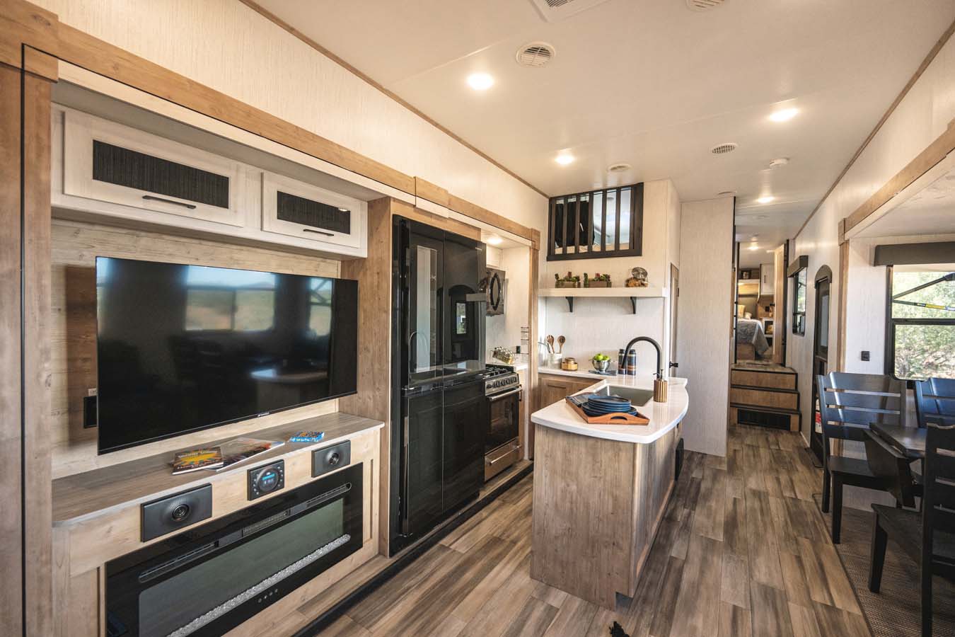New Milestone fifth wheel