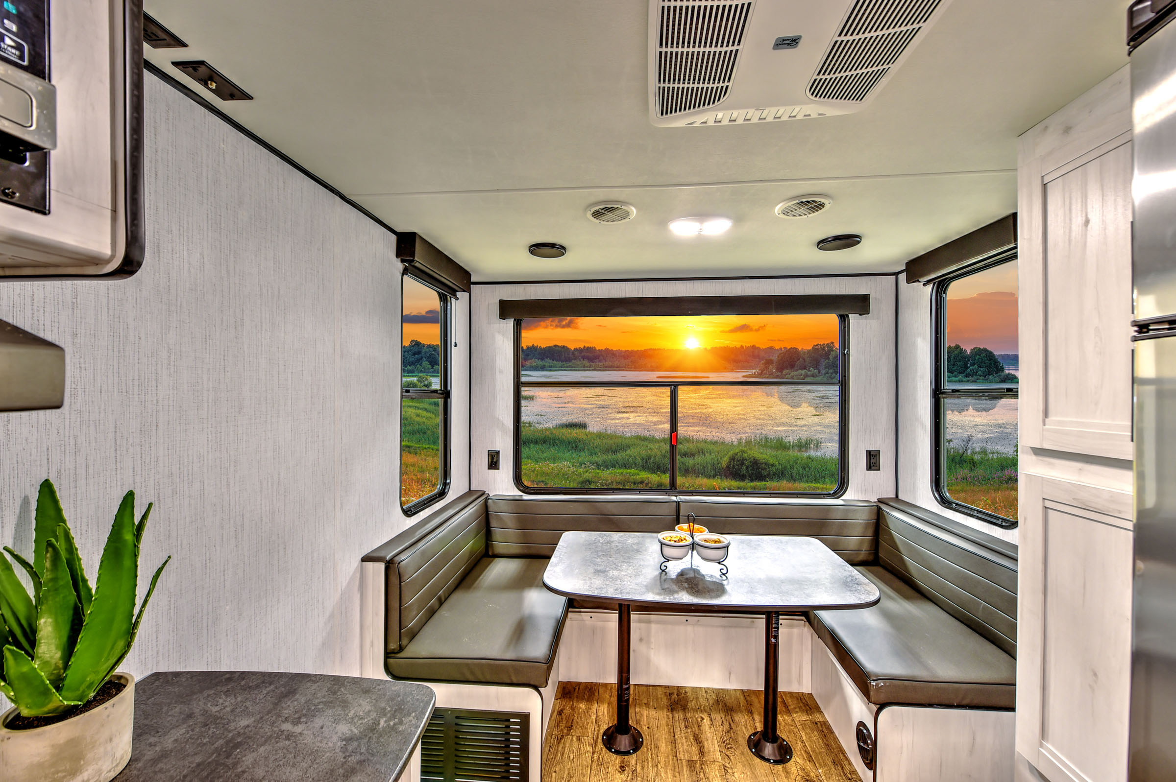 Work remote and get the job done with a classic dinette booth.