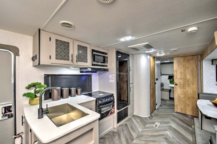 Caleb & Joy Andrist Testimonial Image with RV
