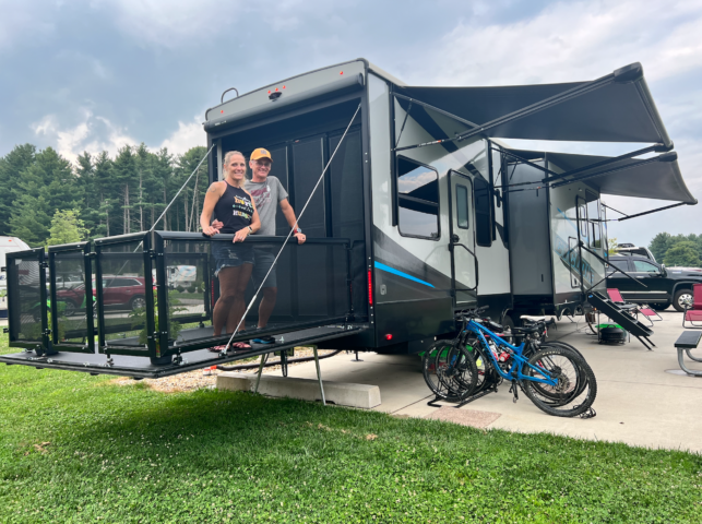 John & Stacey Crawley Testimonial Image with RV