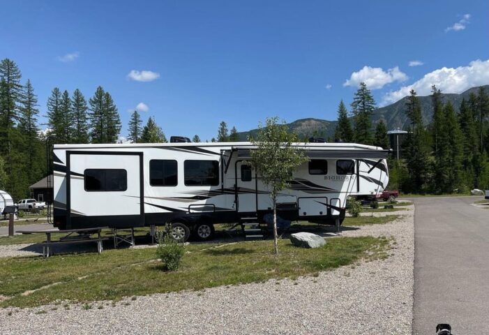 @traveling_bruces Testimonial Image with RV