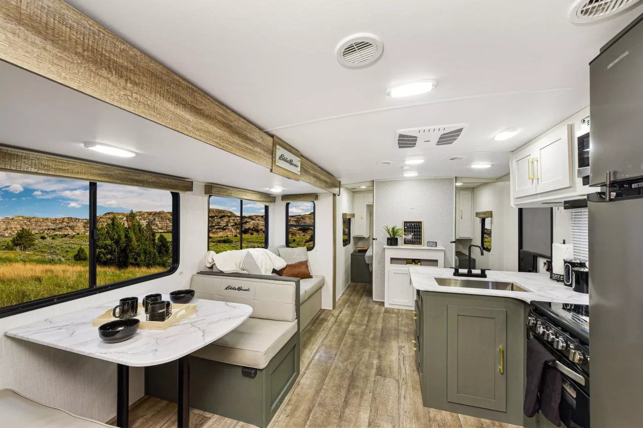 Eddie Bauer Laminate 262BH  Virtual Tour