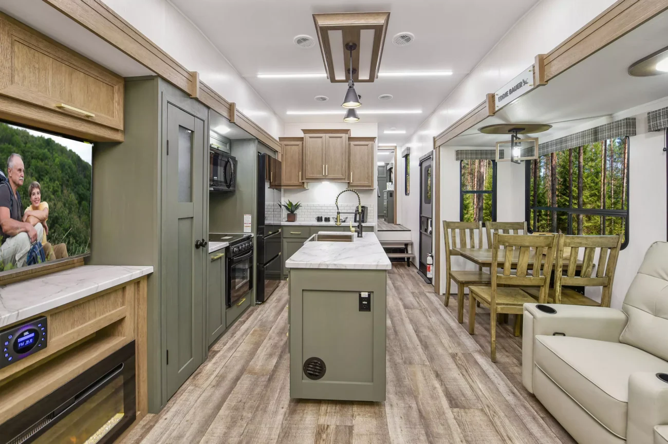 Eddie Bauer Fifth Wheel 3100RL Virtual Tour