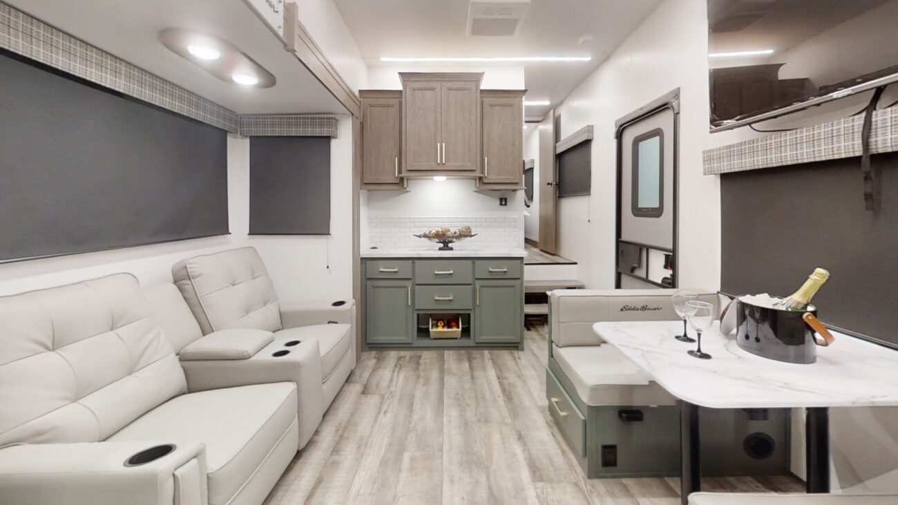 Eddie Bauer Fifth Wheel 2500RK Virtual Tour