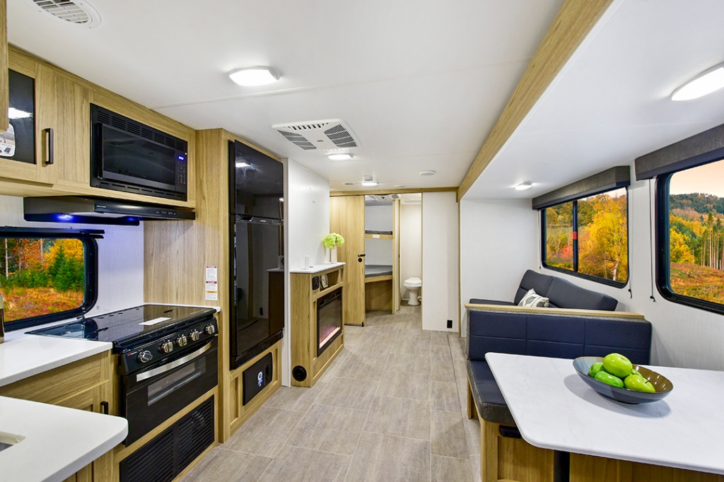 Half-ton towable RV between 4,000 and 6,000 lbs.
